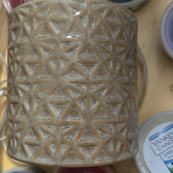 Yankee candle wax warmer with timer - Picture 3 of 7